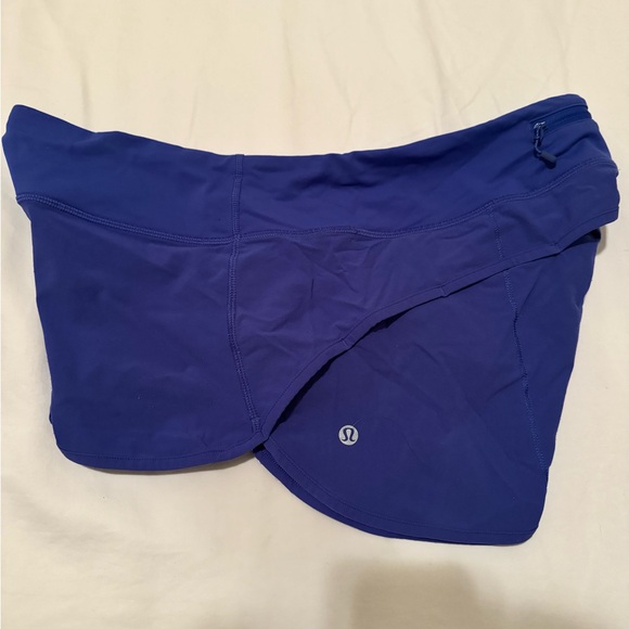 Lululemon Speed Up Shorts - Picture 4 of 4